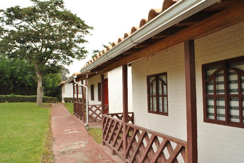 Hosteria Rosa Blanca Puembo Eksteriør bilde